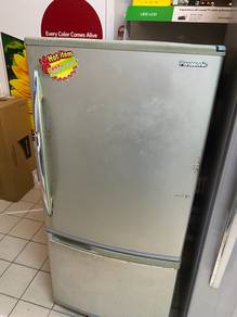 Panasonic 210L Refrigerator 5nV1n1 - terpakai