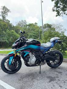CFMOTO 675NK