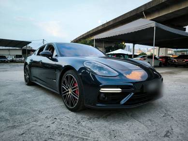 2016 Porsche Panamera TURBO
