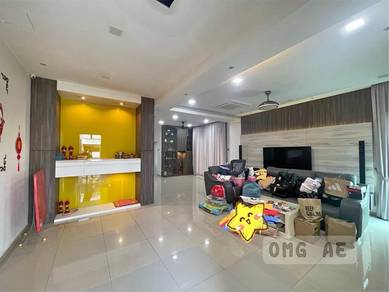 Semi-Detached House For Sale in Bandar Botanic,SGR