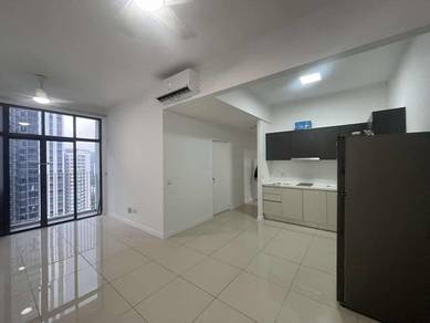 Condominium For Rent in Lexa Residence @ The Quartz WM