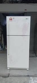 LG 2 doors fridge refrigerator peti sejuk peti ais