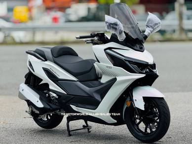 Sym Cruisym 400i