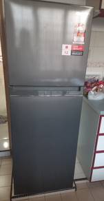Toshiba 220L Refrigerator 