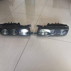 Nissan cefiro a31 head lamp