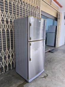 Electrolux Twin Door Peti ais Fridge 424Lt