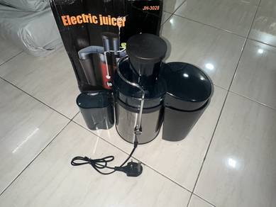 Brand new electric juicer