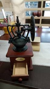 coffee and pepper grinder