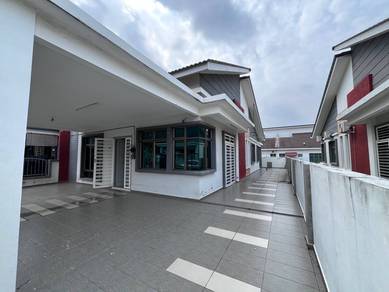 Semi-Detached House For Sale in Tanjong Minyak,MLK