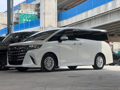 Toyota Alphard HYBRID X in Cheras, KUL