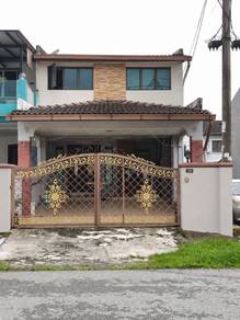2-storey Terraced House For Sale in Seri Kembangan,SGR