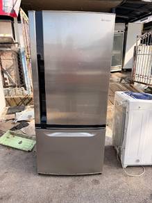 peti ais dua pintu 555liter 