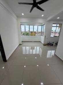 Flat For Sale in Flat Taman Perling