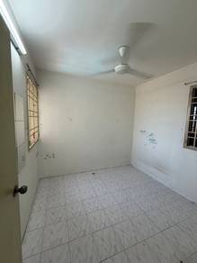 Condominium For Rent in Azuria