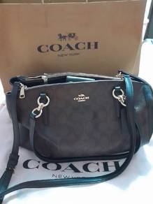 Coach handbag to letgo