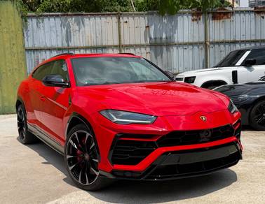 Lamborghini Urus in Bukit Bintang, KUL