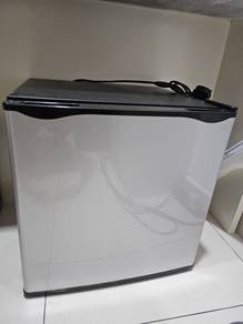 Mini Fridge (Working Perfectly, Cold Fast)