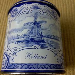 CollectibleCANNISTERPrint:10/10MadeInHOLLAND1980s