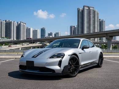 2025 Porsche Taycan TURBO GT WITH WEISSACH PACKAGE