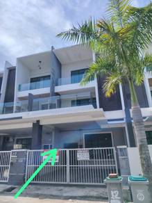 2-storey Terraced House For Sale in Ujong Pasir,MLK