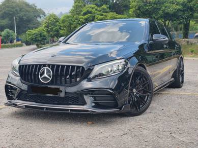 Mercedes Benz C300 300 AMG LINE in Ampang, SGR