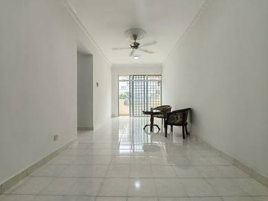 Apartment For Sale in Damansara Sutera