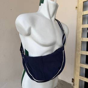 UNIQLO Round Mini Shoulder Bag