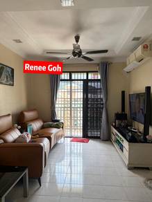 Apartment For Sale in Relau Vista