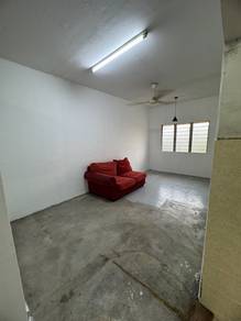 Flat For Sale in Flat PKNS Seksyen 7 Shah Alam