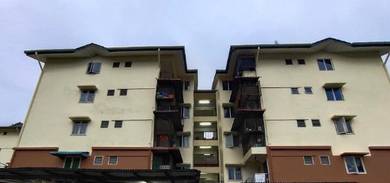 Apartment For Sale in Pinewood Court