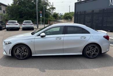 Mercedes Benz A35 35 AMG 4 MATIC in Sri Petaling, KUL