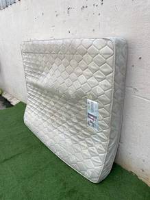 YE59F Tilam Queen Rubberised Fiber Mattress 8"