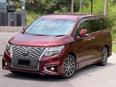 Nissan Elgrand HIGHWAY STAR S in Taman Tun Dr Ismail, KUL