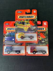 Matchbox 1965 Ford C900 Set