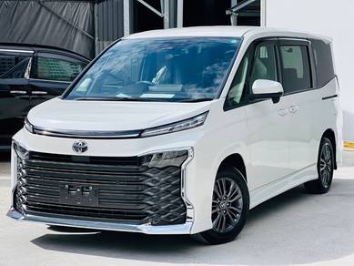 2023 Toyota Voxy S-Z