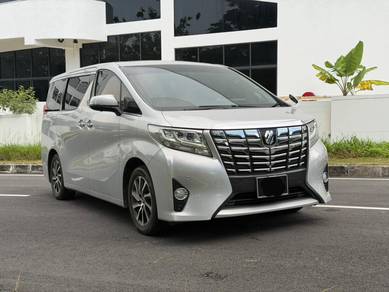 Toyota Alphard  in Bandar Puteri Puchong, SGR