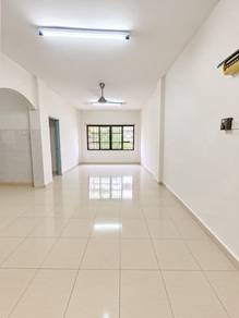 Flat For Sale in Taman Tampoi Utama Flat