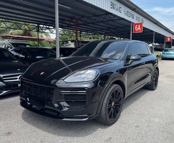 Porsche Cayenne in Puchong, KUL