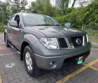 Nissan Navara LE in Petaling Jaya, SGR