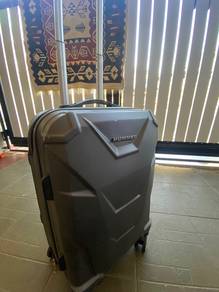 Luggage Hummer 24 inch