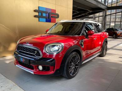 Mini Cooper COUNTRYMAN in Salak Selatan, KUL