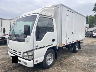 ISUZU NKR55 13"ft box 2013 loan
