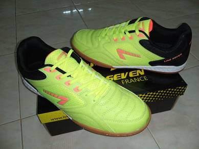 ITEM BARU_Kasut Sukan Futsal LINE 7 size 44 Green