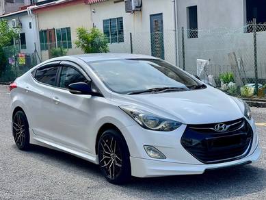 2013 Hyundai Elantra STANDARD SPEC