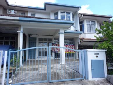 2-storey Terraced House For Sale in Seri Kembangan,SGR