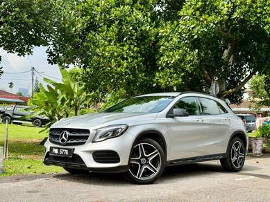 Mercedes Benz GLA250 250 4MATIC (CBU) in Kepong, KUL