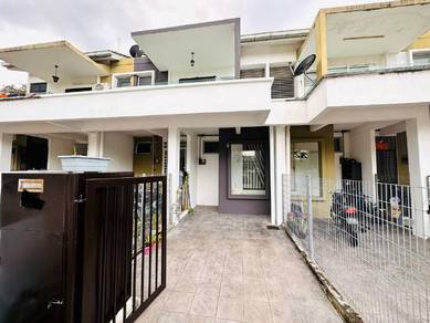 Townhouse For Sale in Bandar Saujana Putra,SGR