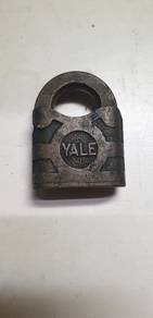 Yale Padlock Antik