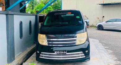 Nissan Elgrand V in Teluk Intan, PRK