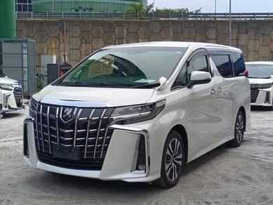 Toyota Alphard SC in Damansara Utama, SGR